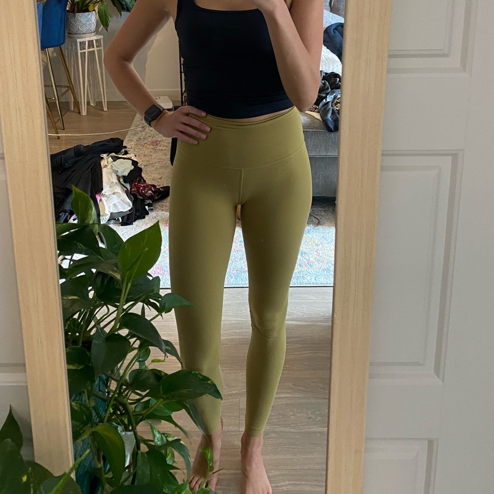 Lulu Lemon Align High Rise Pant 28” size 4